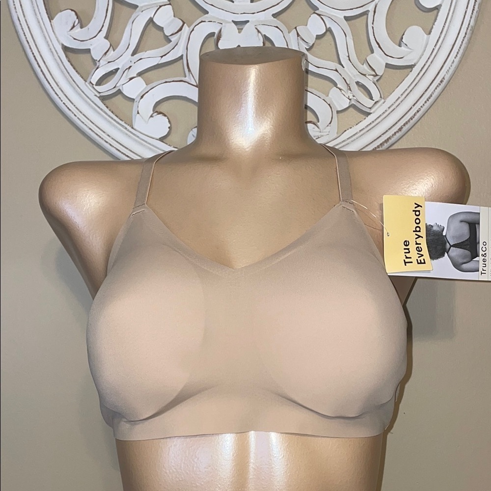 True & Co woman’s bra large check racerback lace nude NWT wireless soft seamless